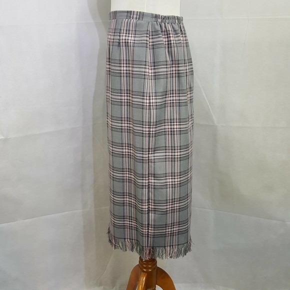 Gray and Pink Plaid Skirt 10P Fringe Trim Long - Picture 4 of 9